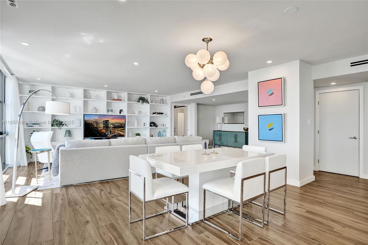 Dining room, Interior, Living room, Pendant Lights, Recessed Lighting, Wood Texture Flooring
