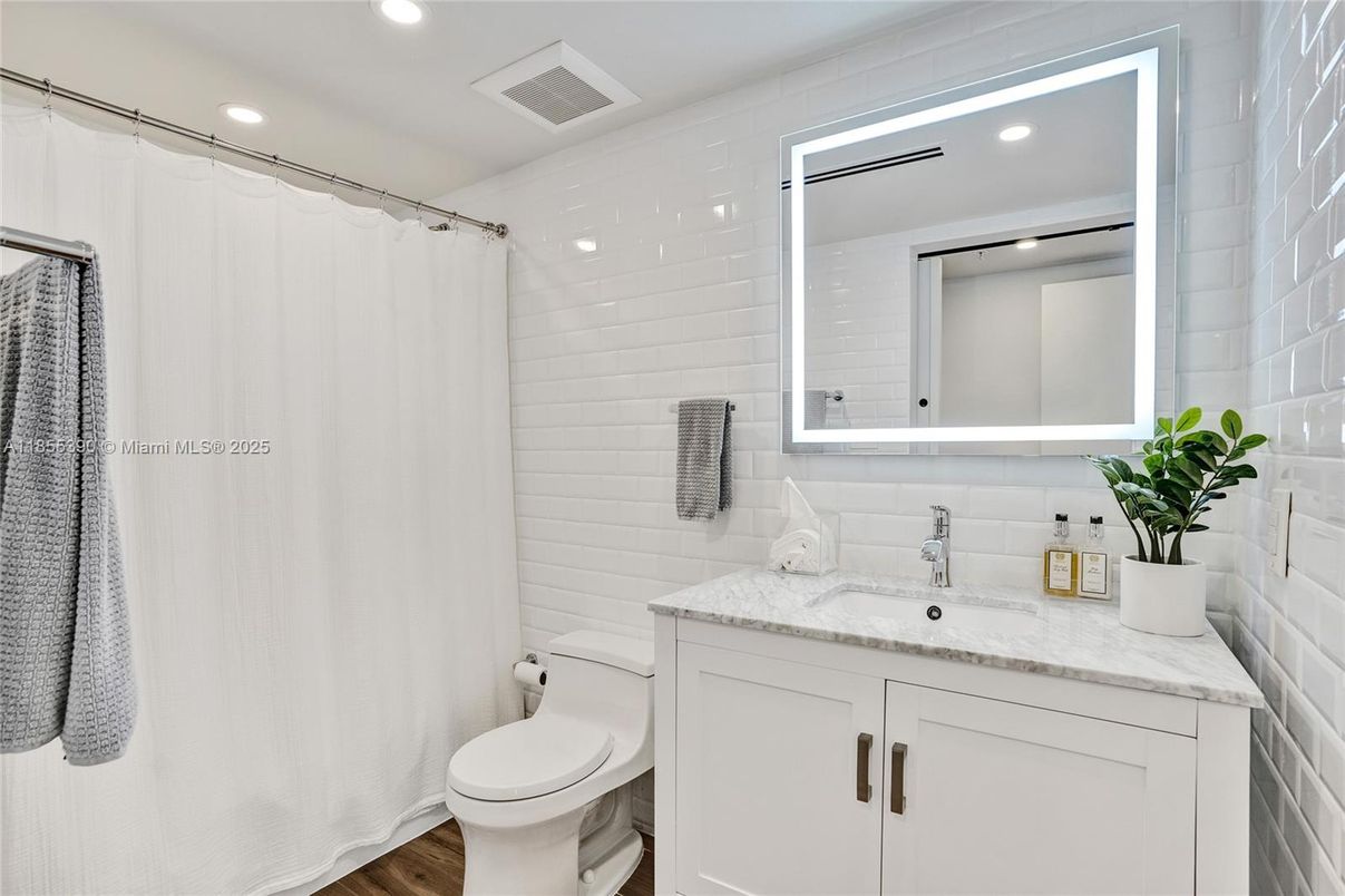 Bathroom, Interior, Recessed Lighting, Wood Texture Flooring