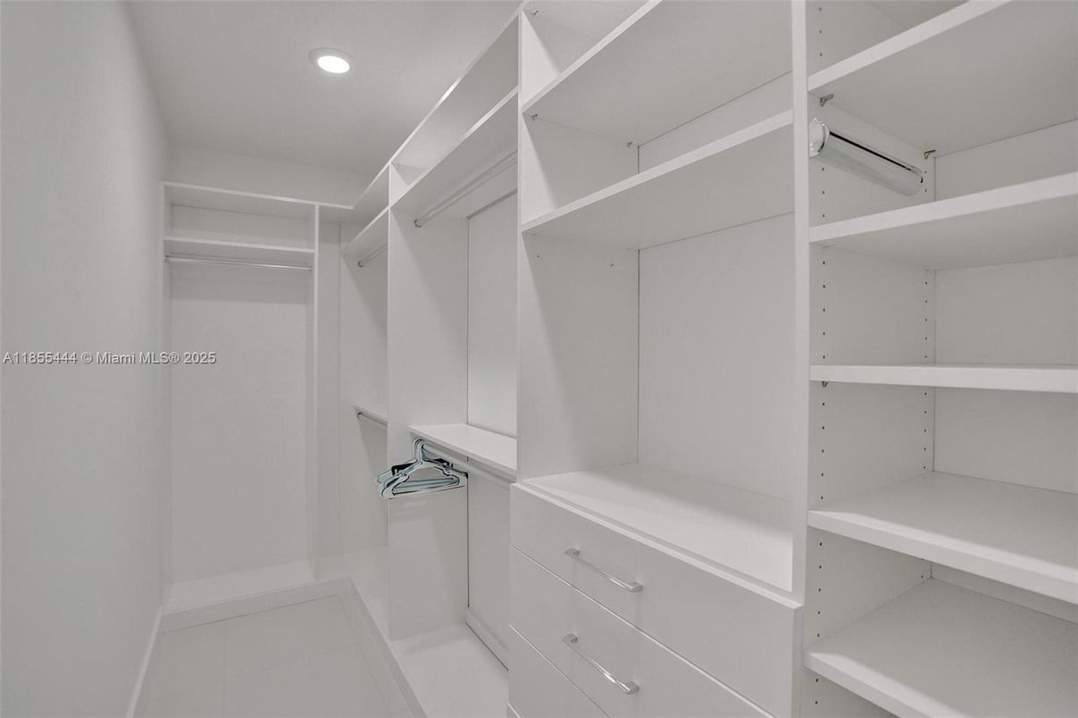 Interior, Recessed Lighting, Walk-in Closets