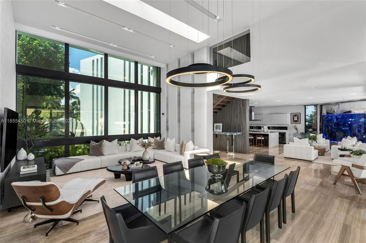 Dining room, Interior, Kitchen, Living room, Pendant Lights, Recessed Lighting, Stainless Steel Appliances, Wood Texture Flooring