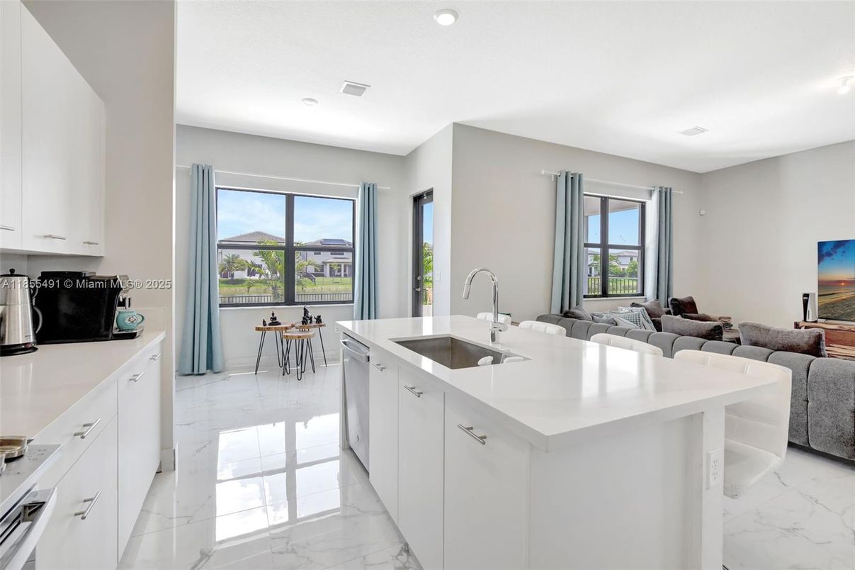Dining room, Interior, Kitchen, Living room, Marble, Recessed Lighting