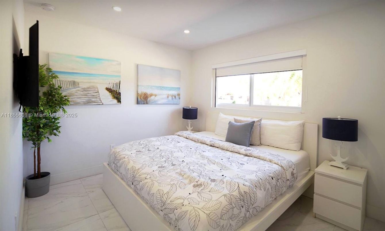 Bedroom, Interior, Marble, Recessed Lighting
