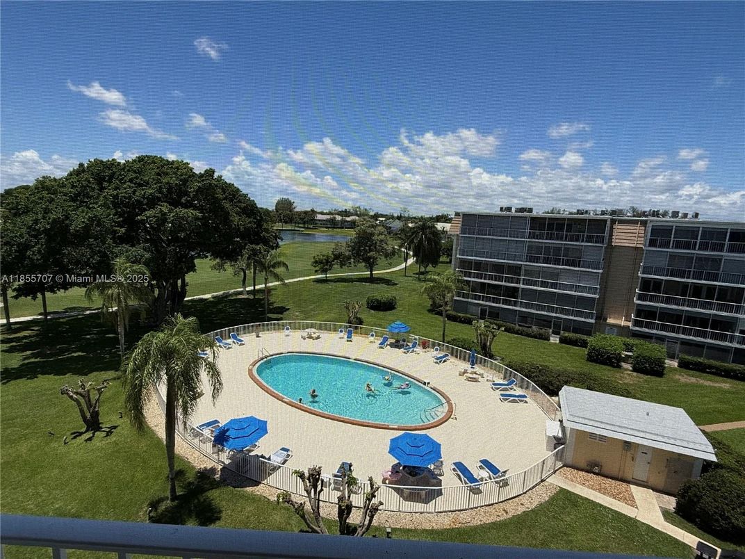 Exterior, Pool, Water