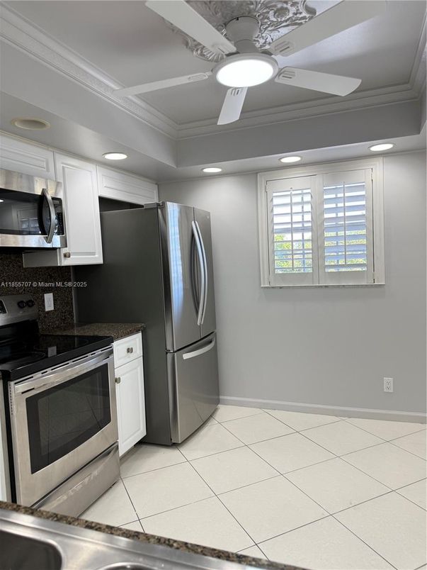 Interior, Kitchen, Recessed Lighting