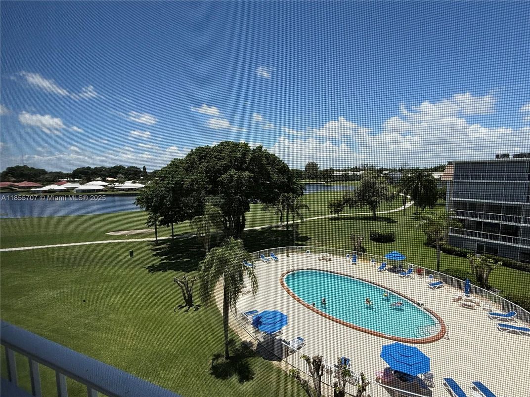 Exterior, Pool, Water