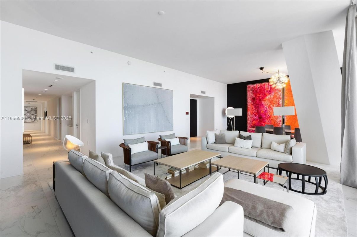 Chandelier, Interior, Living room, Marble, Recessed Lighting