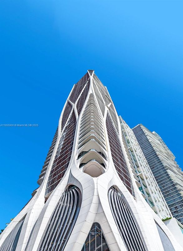 Exterior, Facade, Highrise