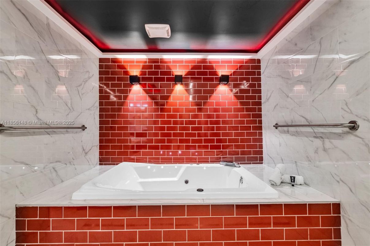 Bathroom, Interior, Marble Walls