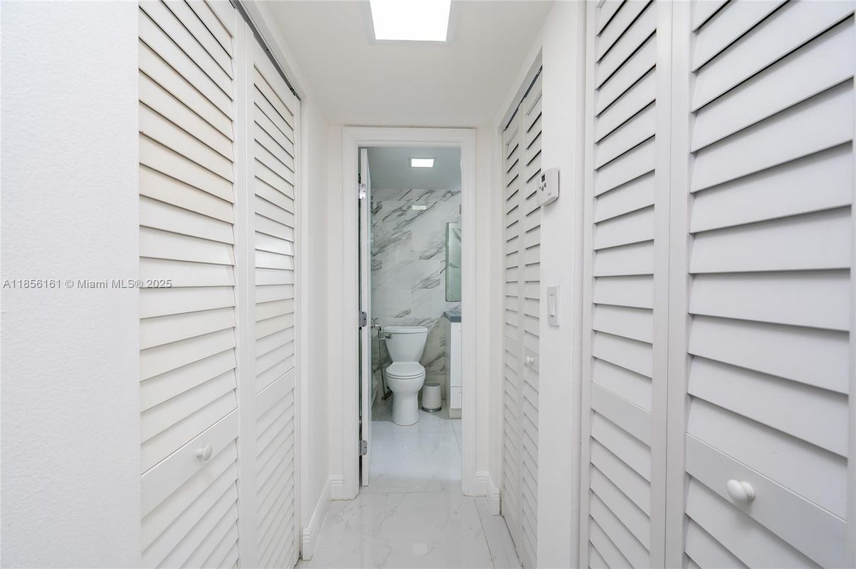 Bathroom, Interior, Marble, Recessed Lighting