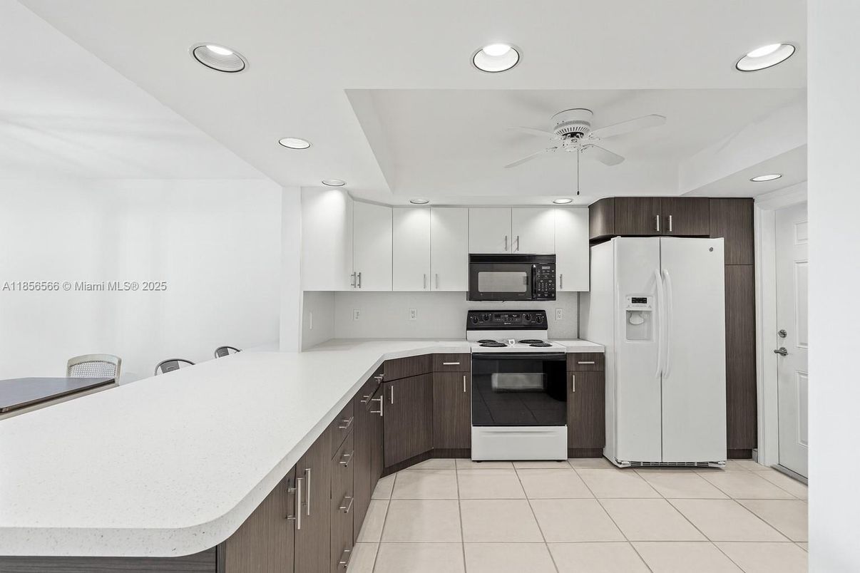 Interior, Kitchen, Recessed Lighting