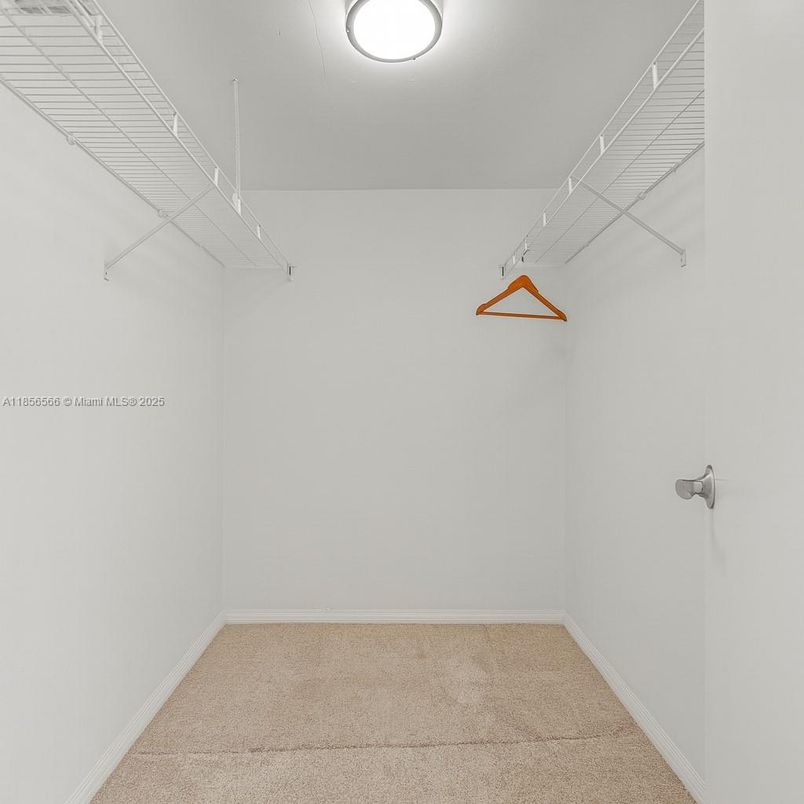 Interior, Walk-in Closets