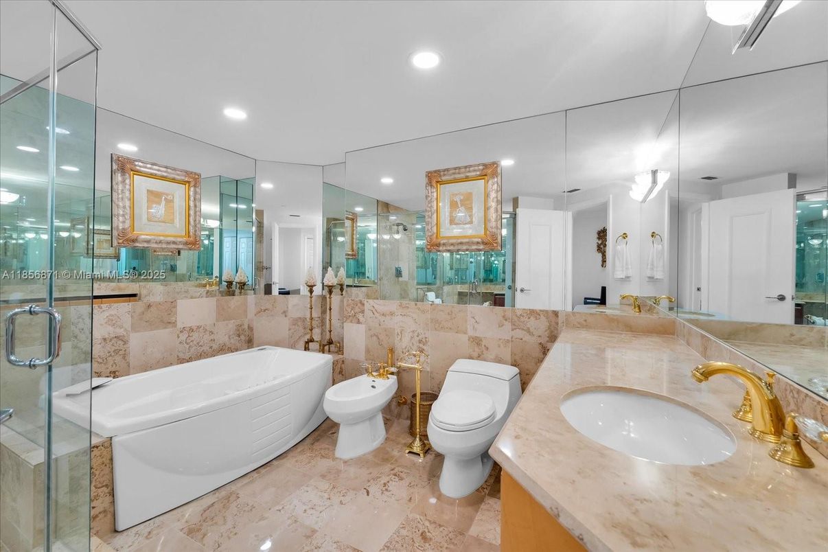 Bathroom, Dual Sink Vanities, Free Standing Baths, Glass Shower, Interior, Recessed Lighting
