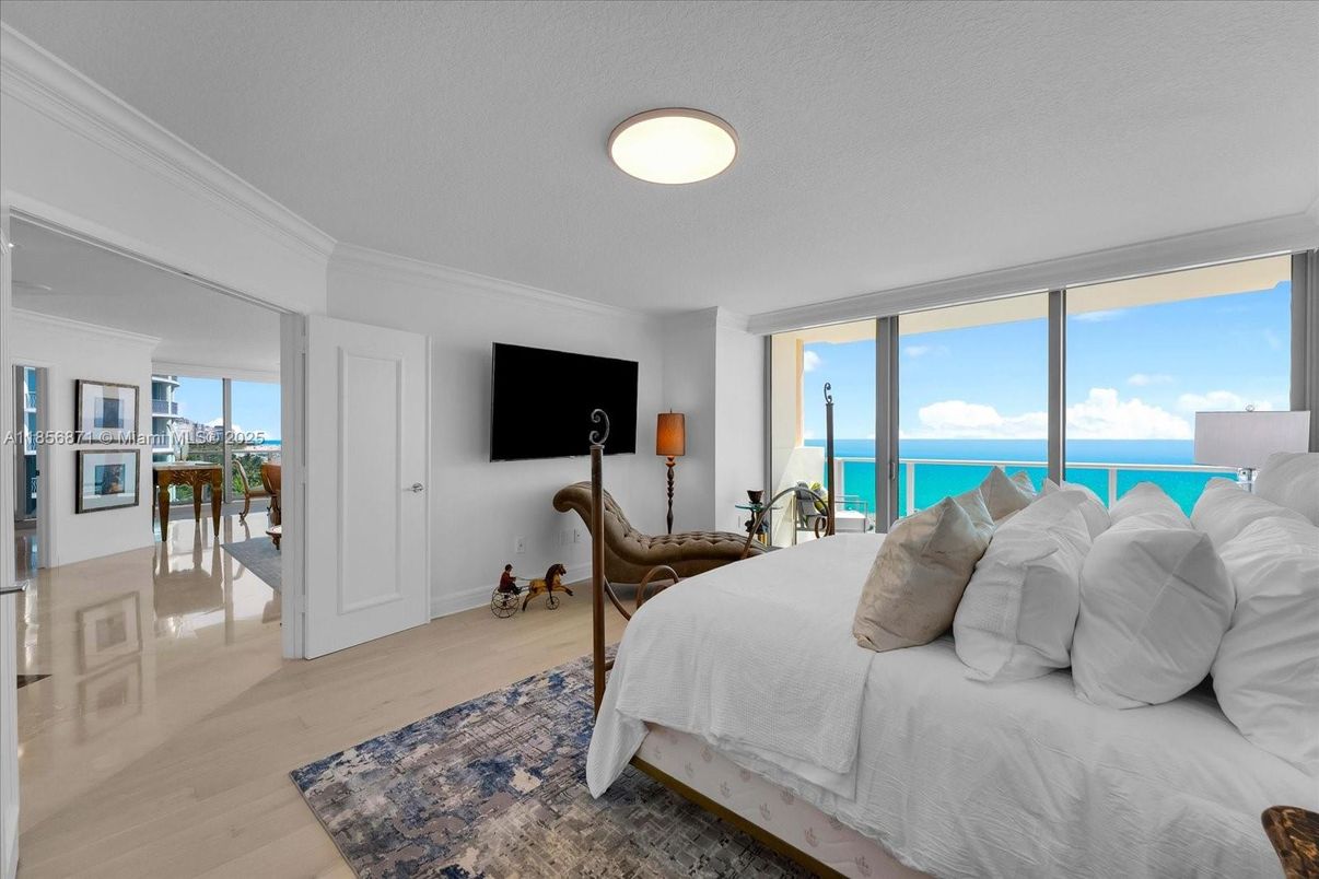 Bedroom, Interior, Water, Wood Texture Flooring
