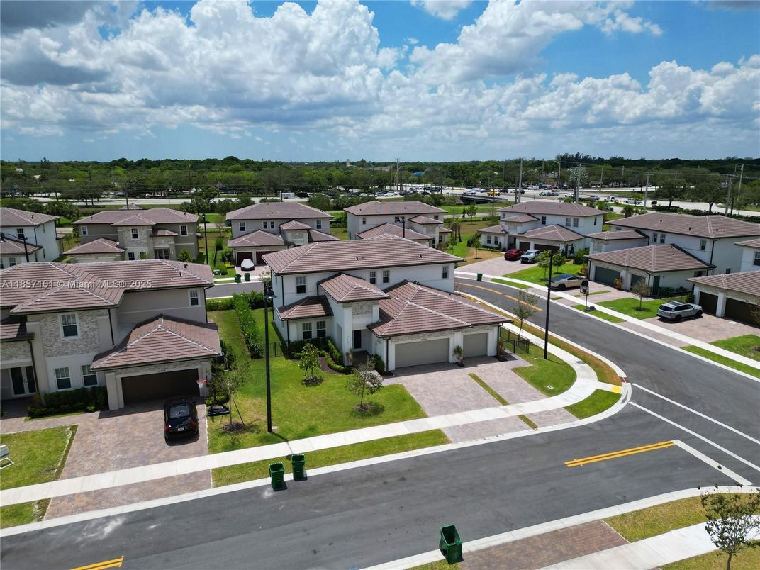 Exterior, Drone