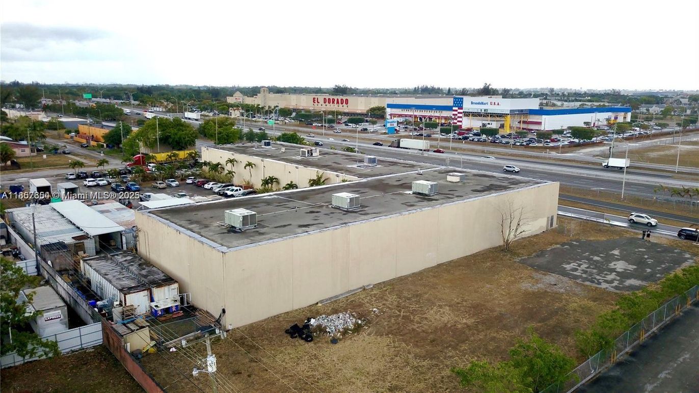 Exterior, Drone
