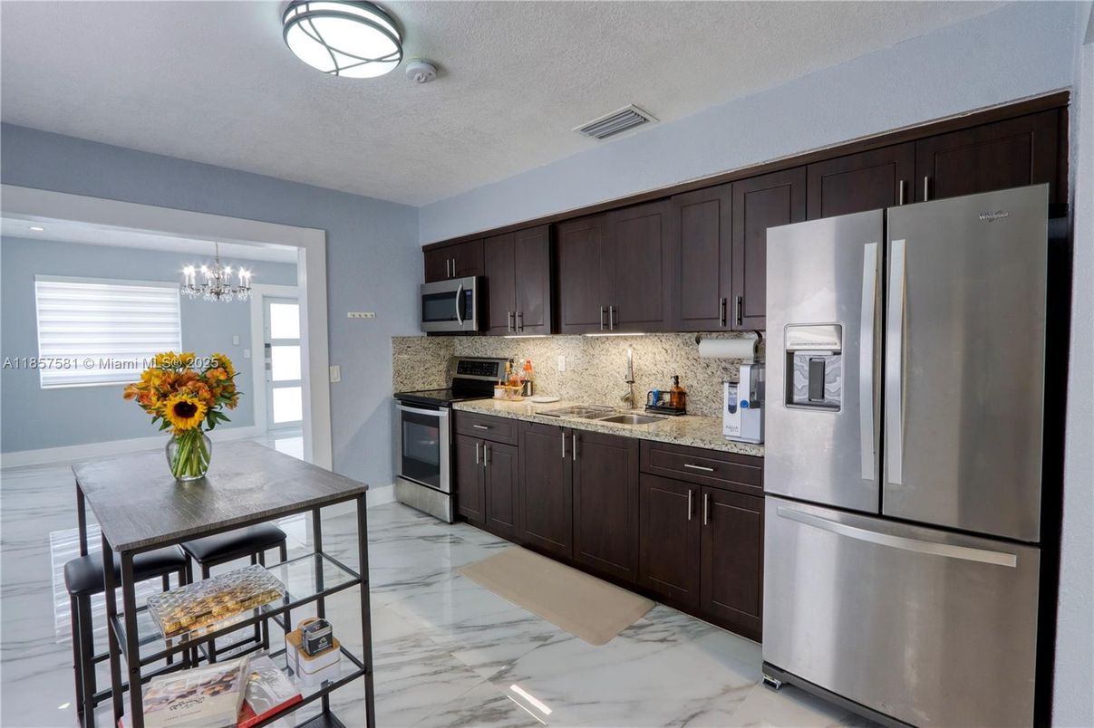 Chandelier, Interior, Kitchen, Marble, Stainless Steel Appliances
