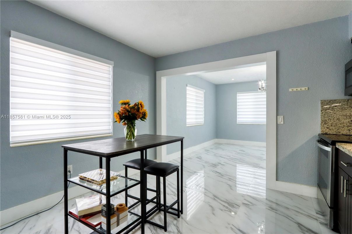 Dining room, Interior, Marble, Recessed Lighting