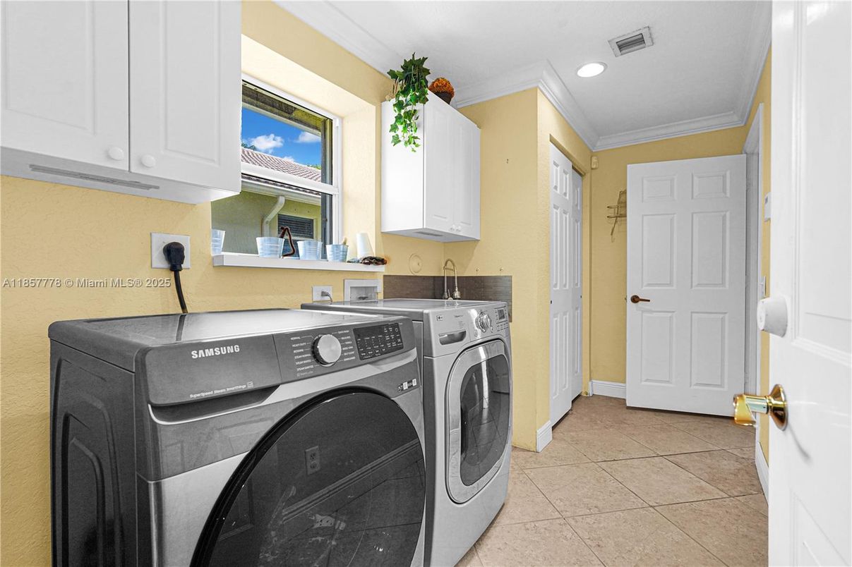 Interior, Recessed Lighting, Washer