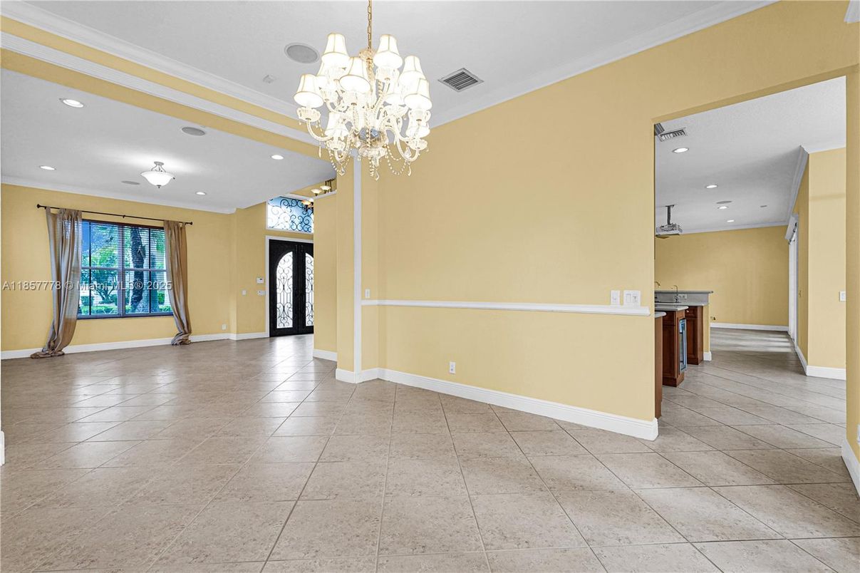 Chandelier, Empty room, Interior, Recessed Lighting