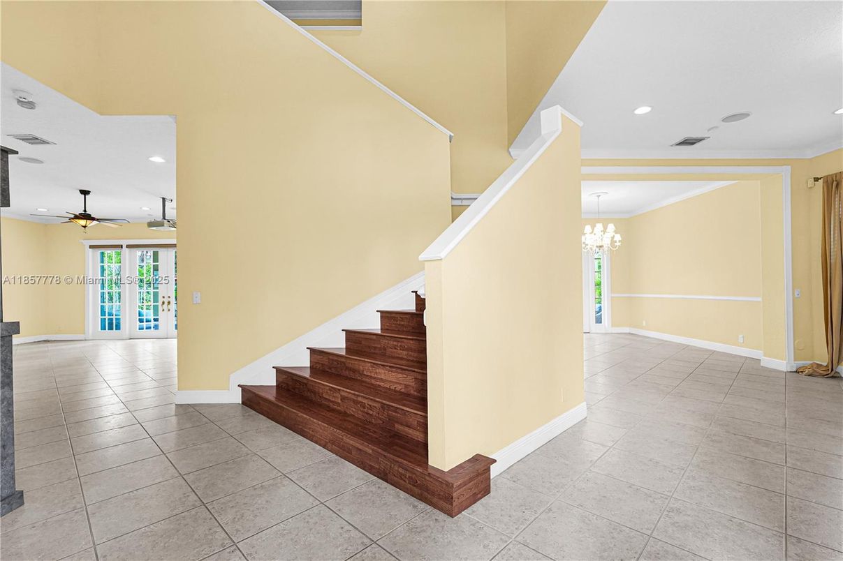 Chandelier, Interior, Recessed Lighting