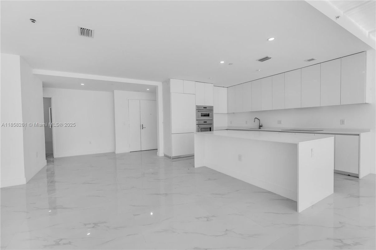Interior, Kitchen, Marble, Recessed Lighting