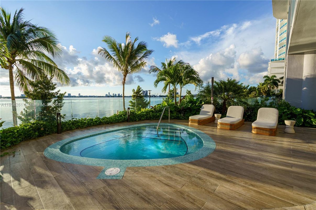 Exterior, Pool, Water