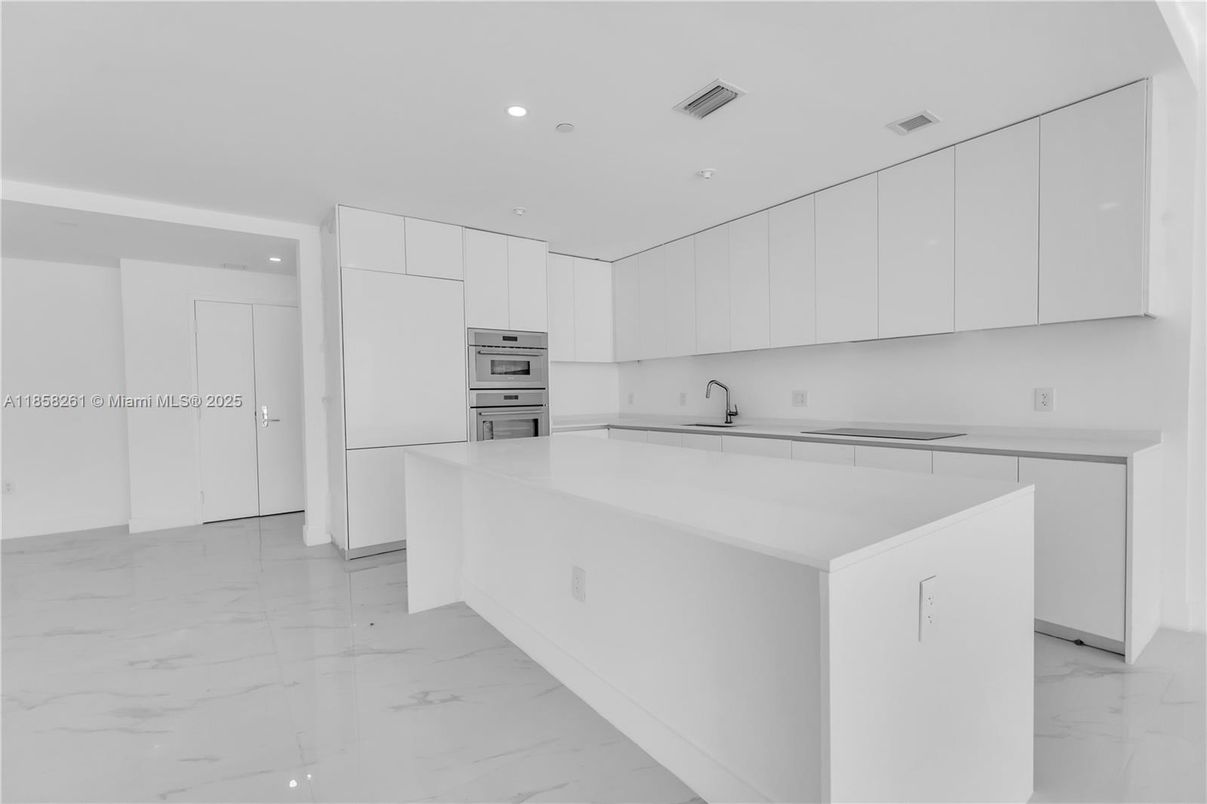 Interior, Kitchen, Marble, Recessed Lighting