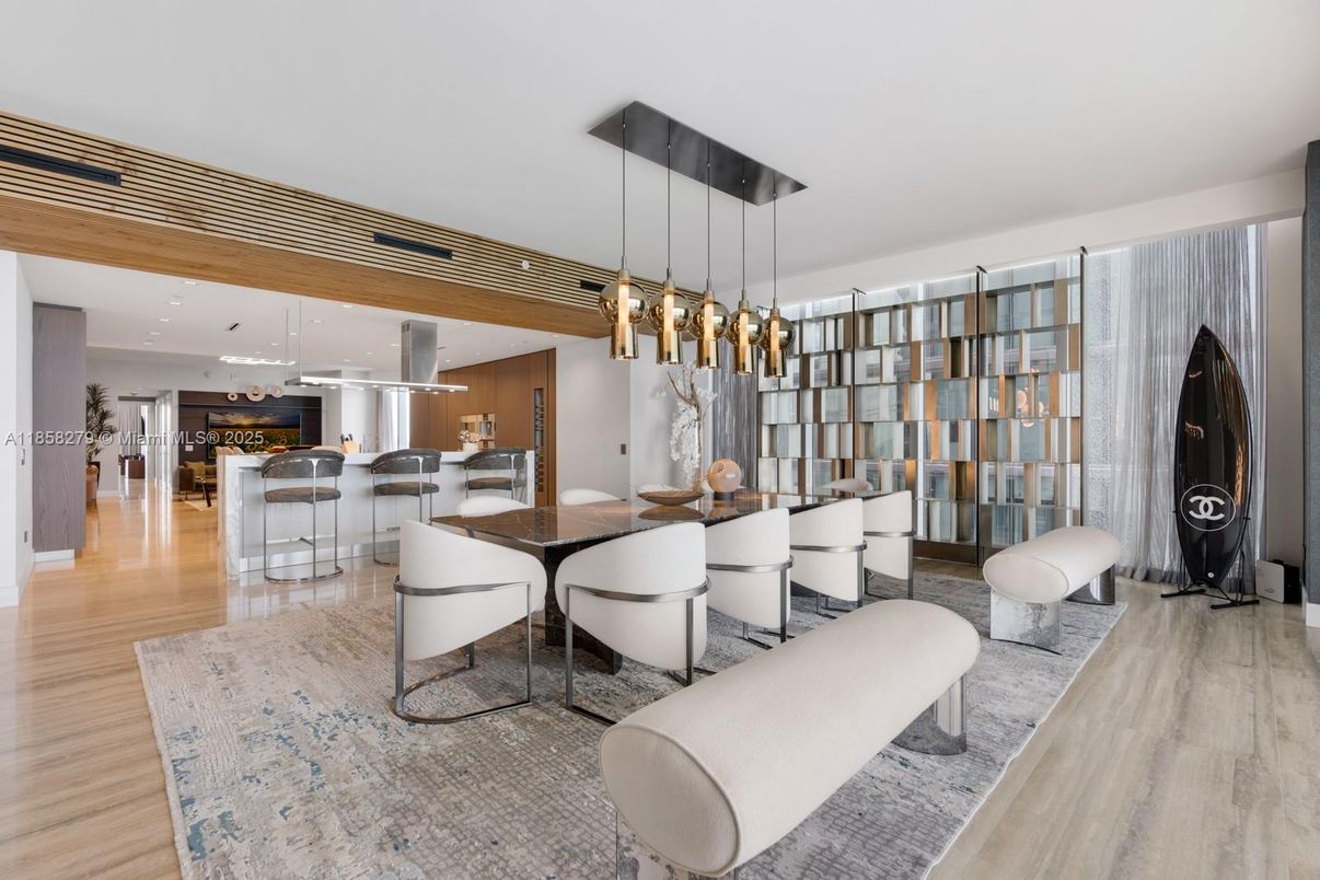 Dining room, Interior, Kitchen, Pendant Lights, Recessed Lighting, Wood Texture Flooring