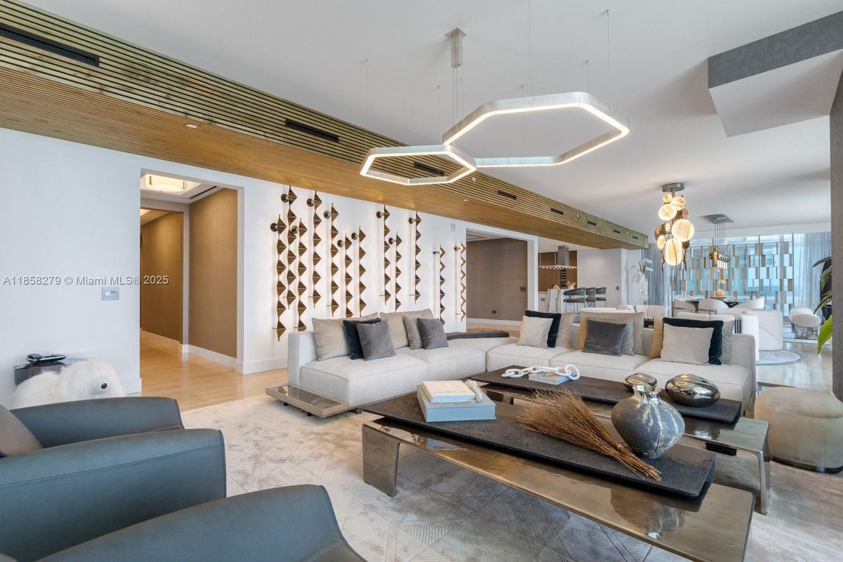 Dining room, Interior, Living room, Pendant Lights