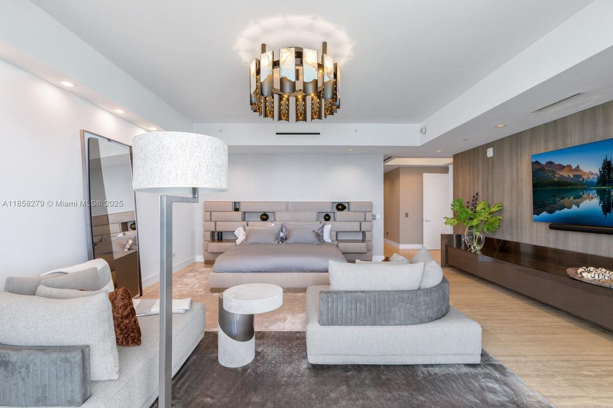 Chandelier, Interior, Living room, Recessed Lighting, Wood Texture Flooring