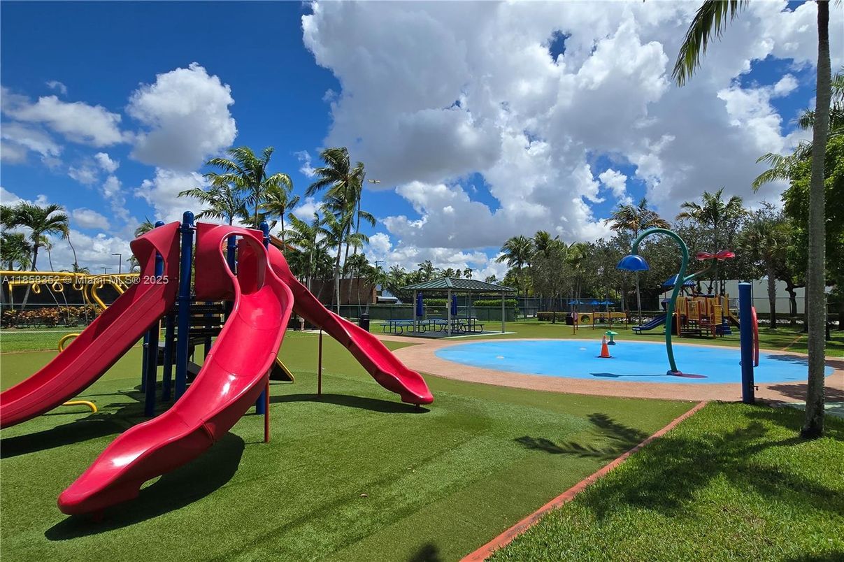 Backyard, Exterior, Playground
