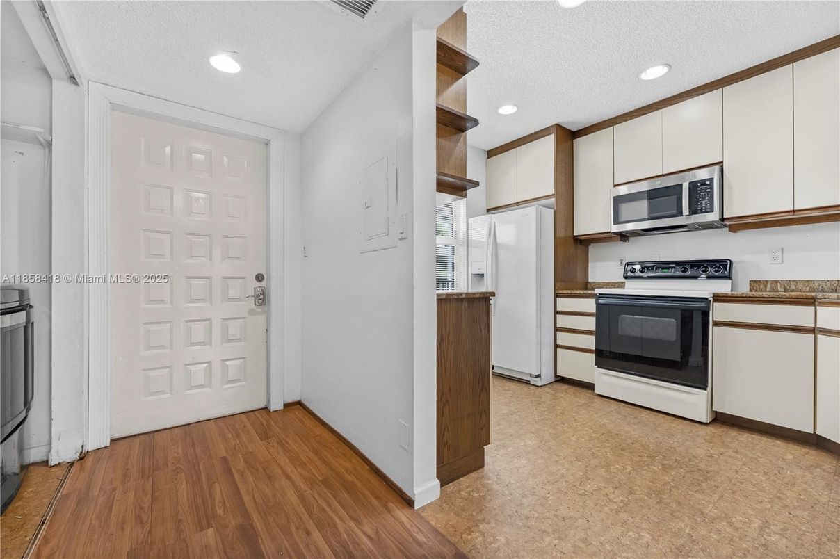 Interior, Kitchen, Recessed Lighting, Wood Texture Flooring