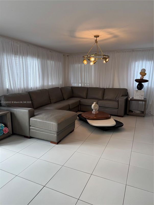 Interior, Living room, Pendant Lights