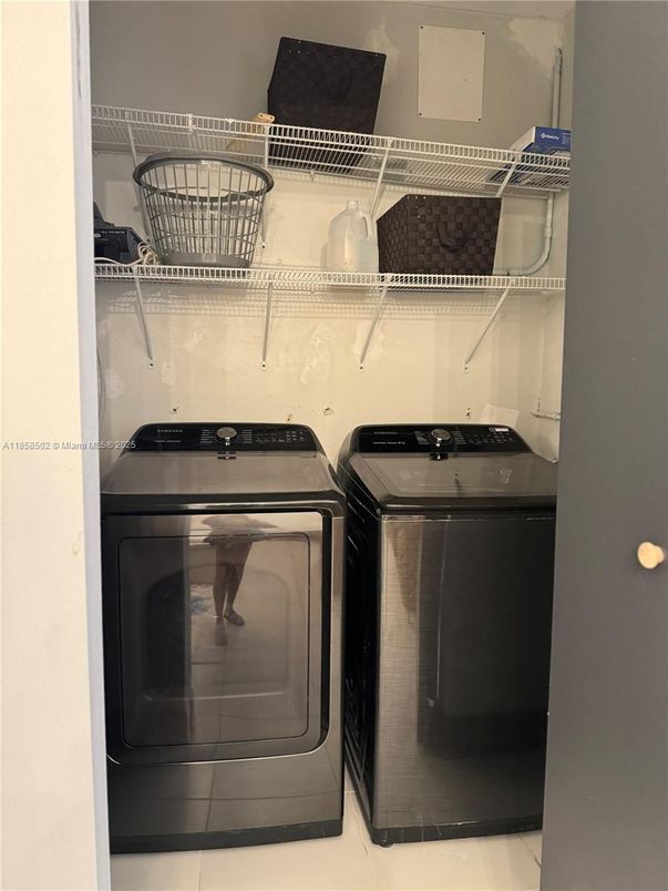 Interior, Washer