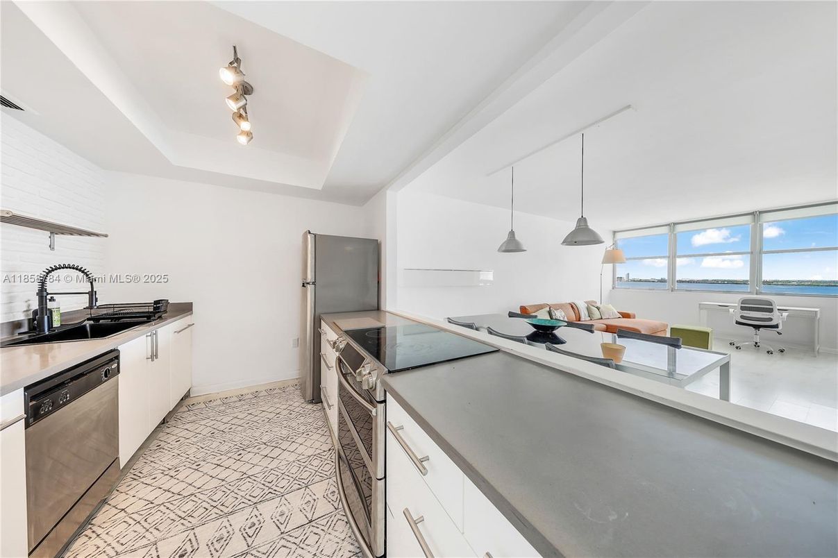 Interior, Kitchen, Pendant Lights, Water