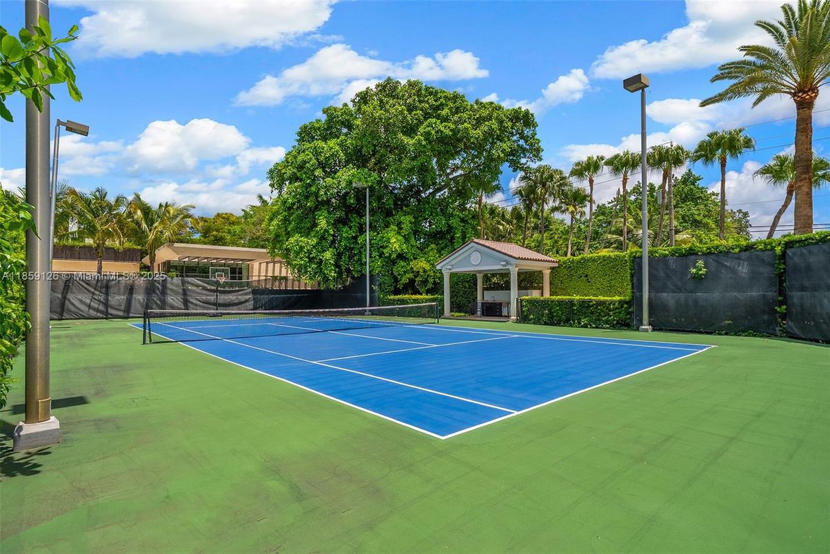 Exterior, Tennis Courts
