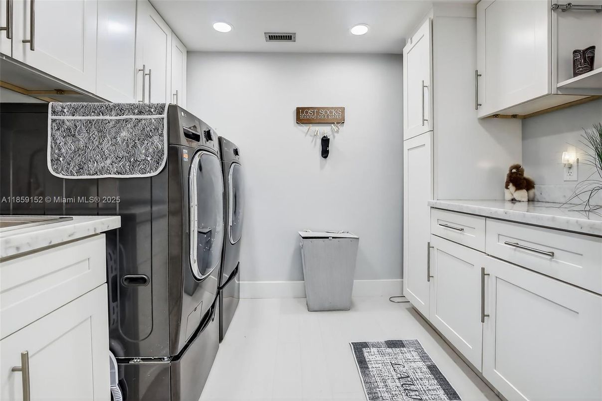 Interior, Recessed Lighting, Washer