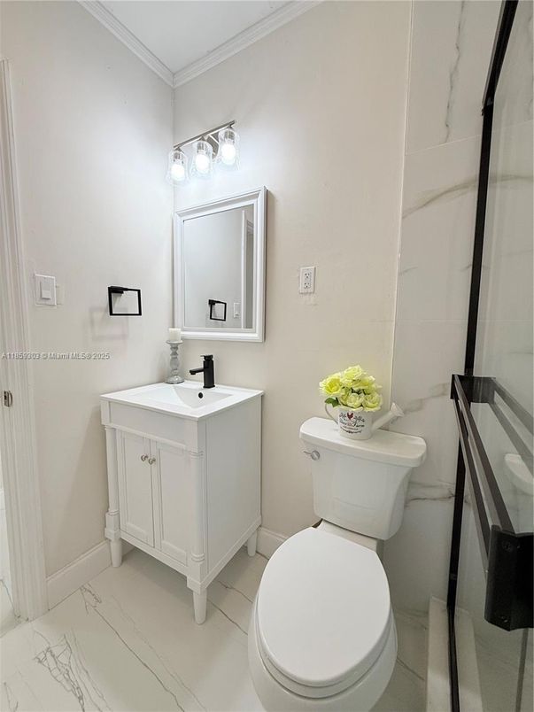 Bathroom, Interior, Marble, Marble Walls