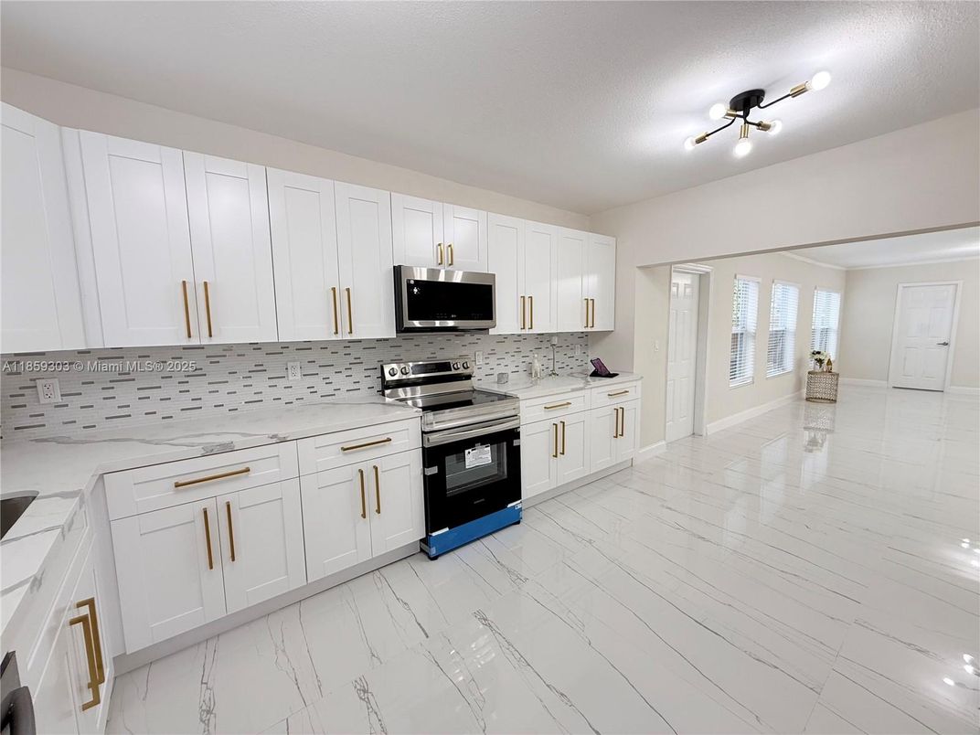 Interior, Kitchen, Marble, Stainless Steel Appliances