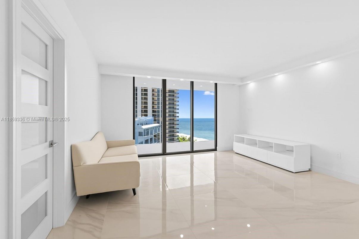 Interior, Marble, Recessed Lighting, Water