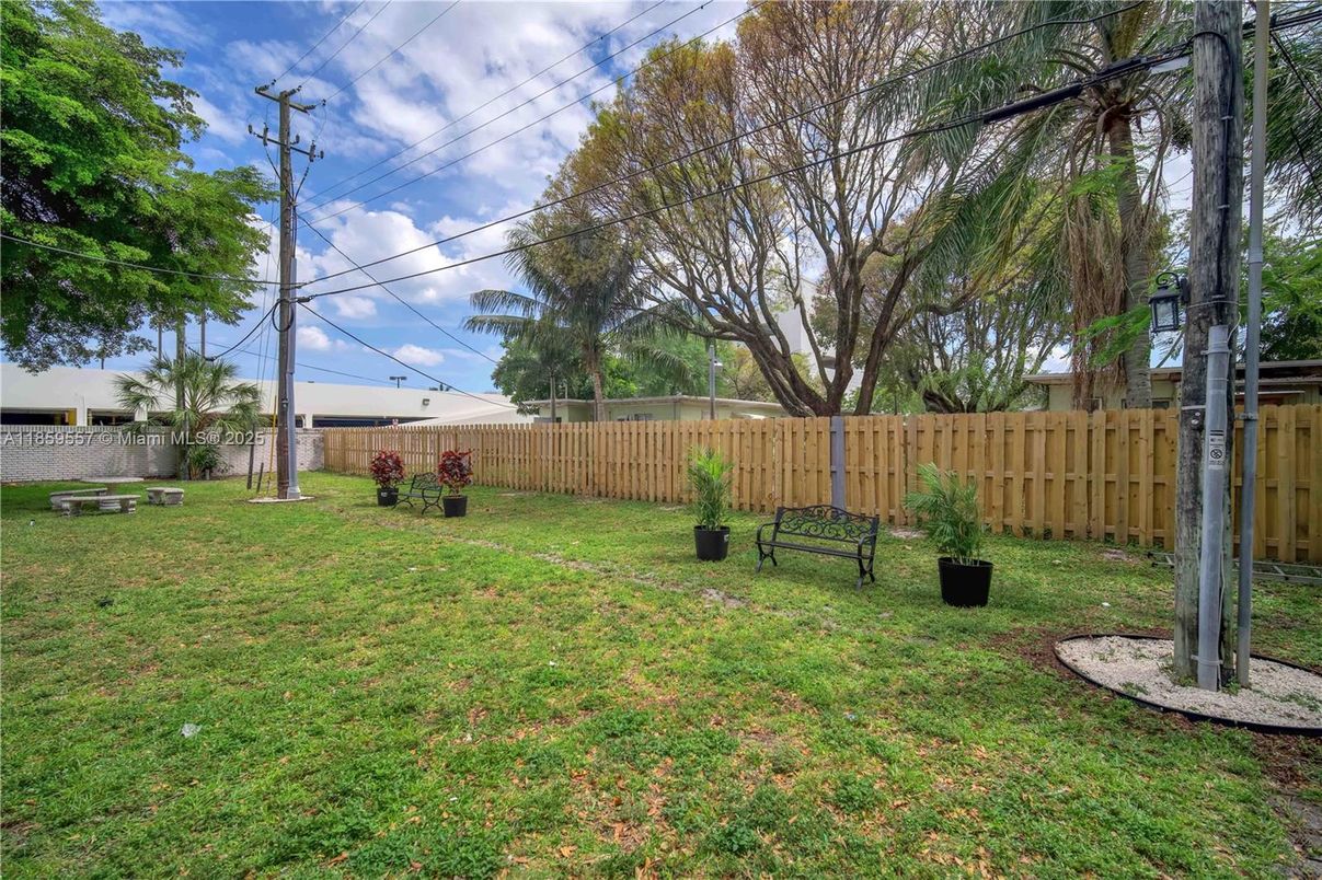Backyard, Exterior