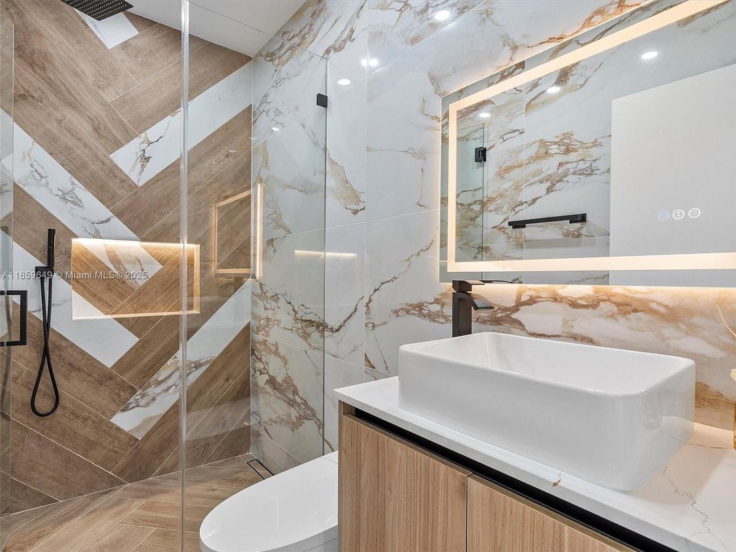 Bathroom, Interior, Marble Walls