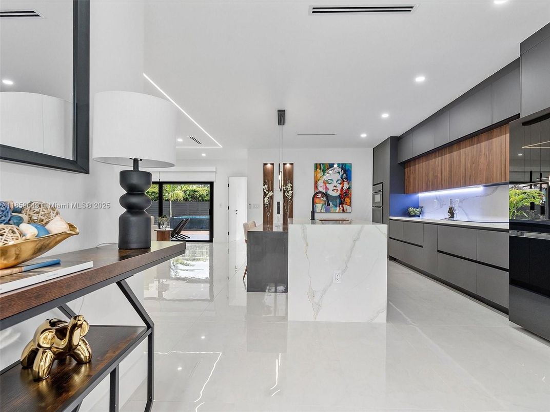 Interior, Kitchen, Pendant Lights, Recessed Lighting