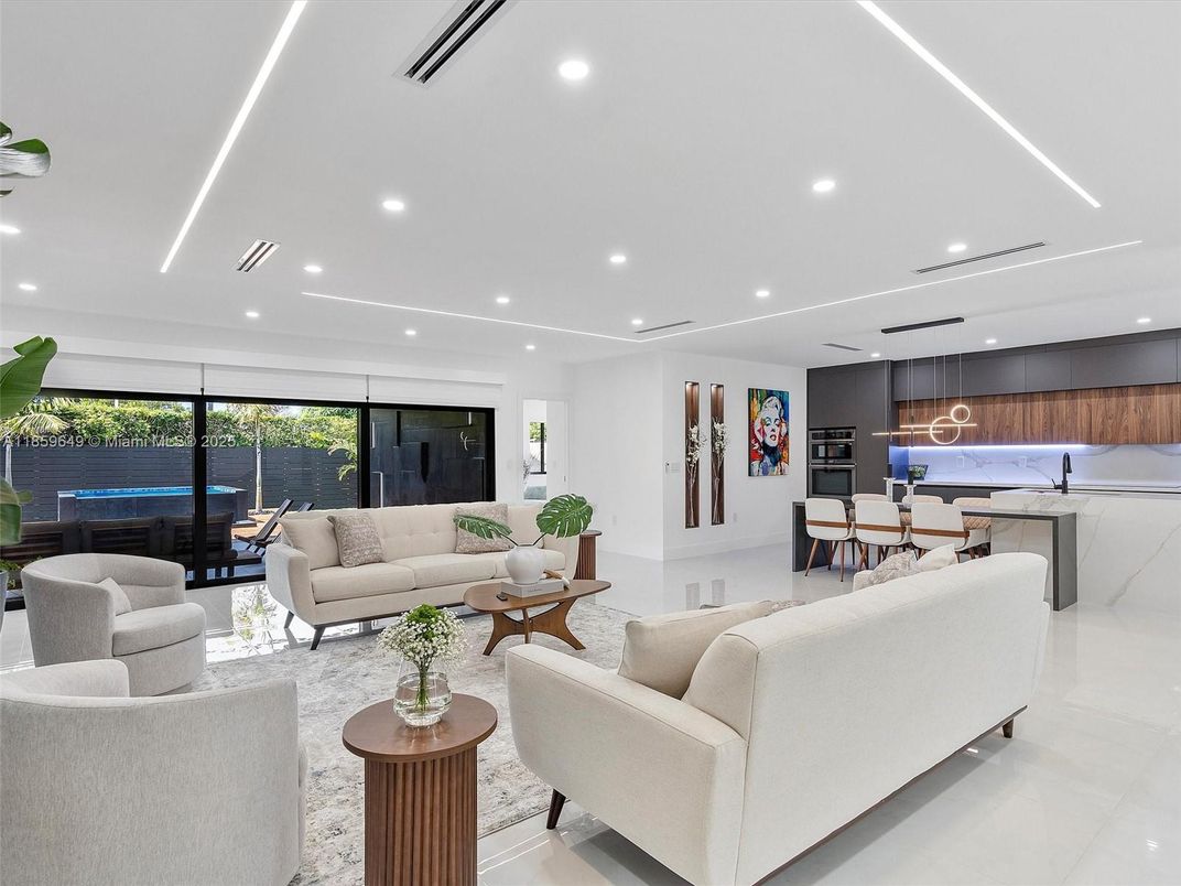 Dining room, Interior, Kitchen, Living room, Marble Walls, Pendant Lights, Recessed Lighting