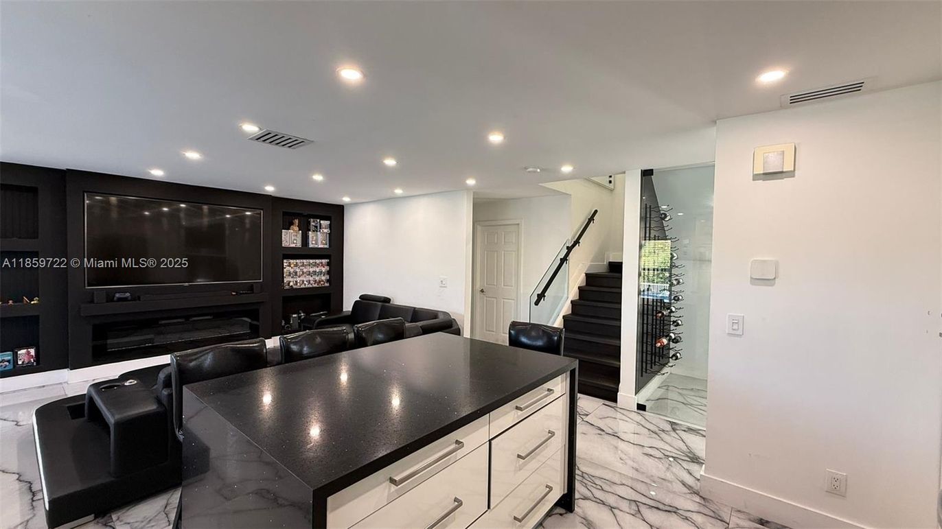 Interior, Marble, Recessed Lighting