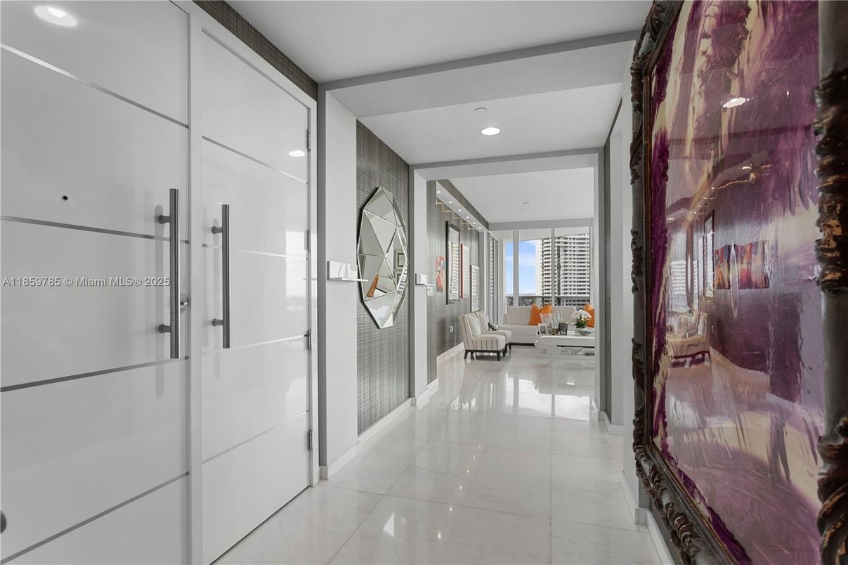 Interior, Recessed Lighting