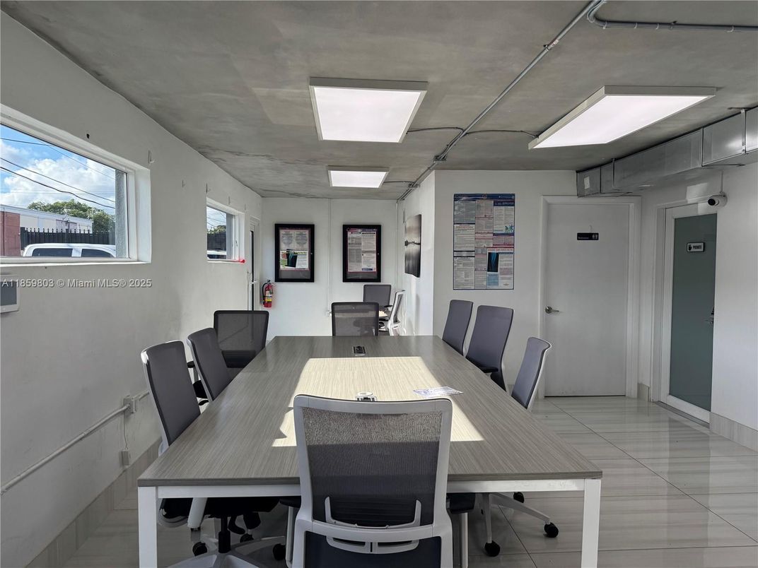 Dining room, Interior