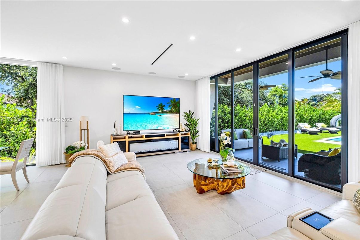 Interior, Living room, Recessed Lighting