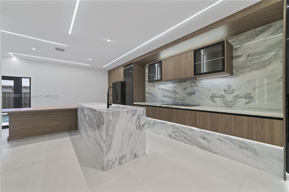 Interior, Kitchen, Marble Walls, Recessed Lighting