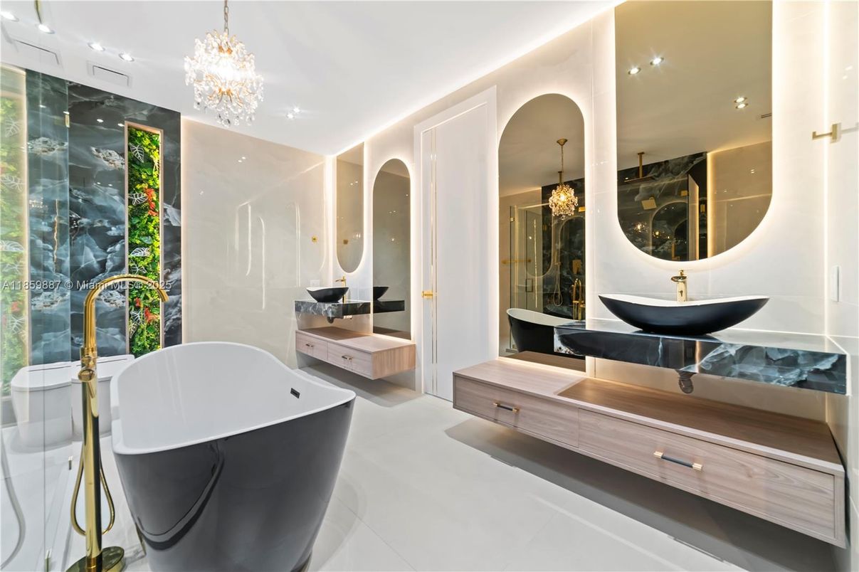 Bathroom, Chandelier, Dual Sink Vanities, Free Standing Baths, Glass Shower, Interior, Recessed Lighting